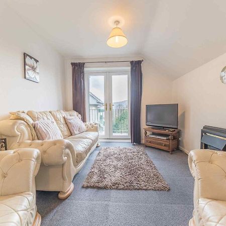 Pass The Keys Comfortable 3 Bed In Central Bowness With Parking 温德米尔 外观 照片