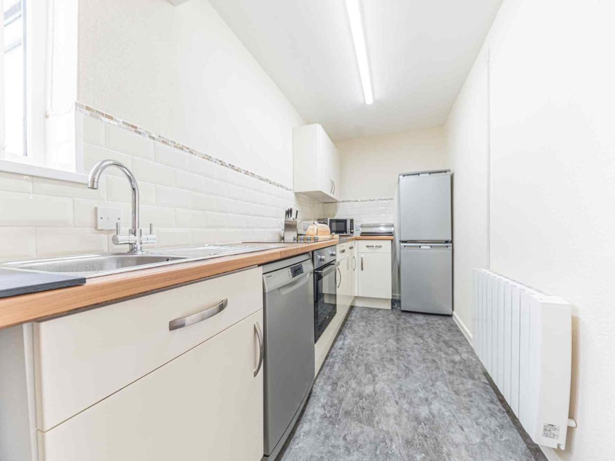 Pass The Keys Comfortable 3 Bed In Central Bowness With Parking 温德米尔 外观 照片