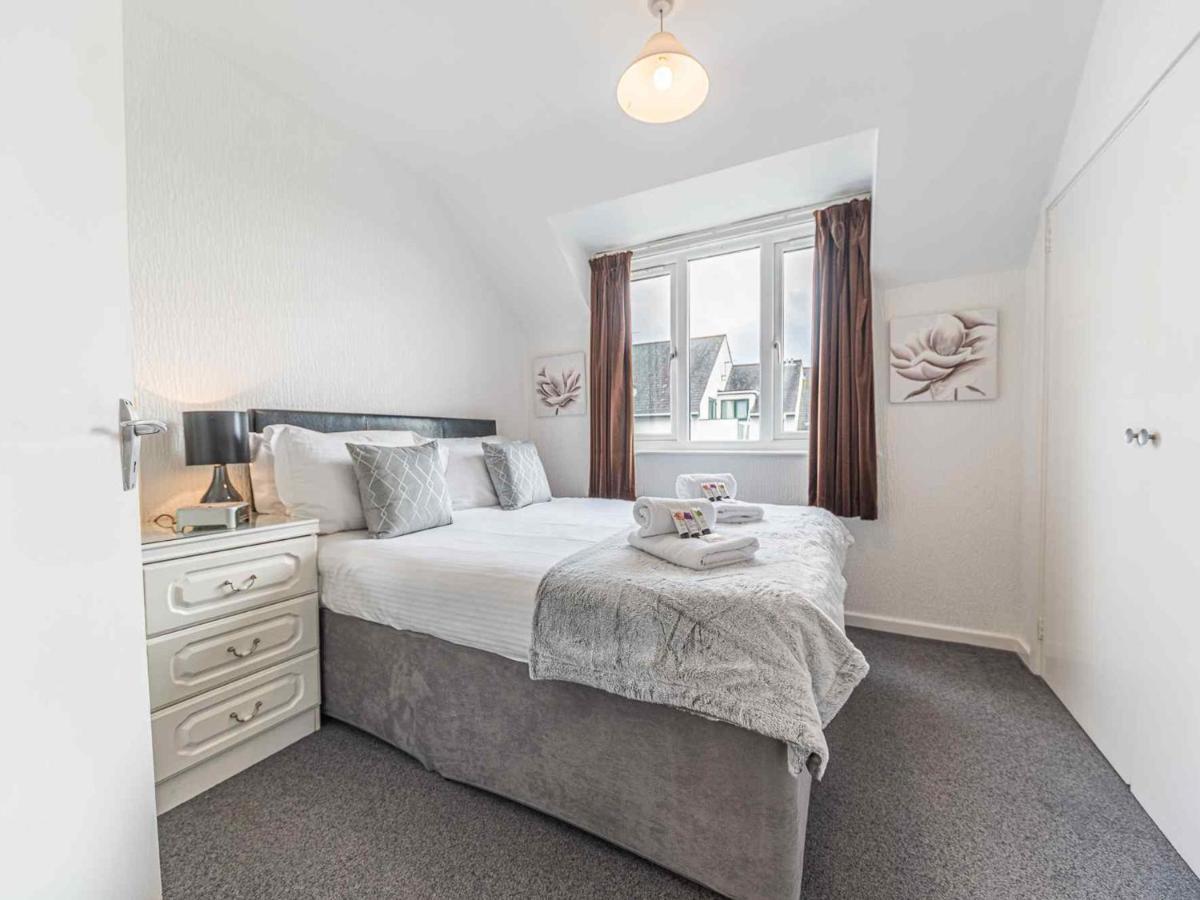 Pass The Keys Comfortable 3 Bed In Central Bowness With Parking 温德米尔 外观 照片